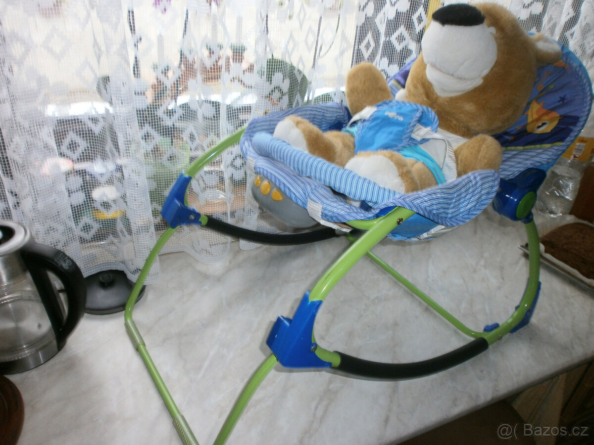 Retro dřevěná - dětská rozkládací židlička a houpátko - 7