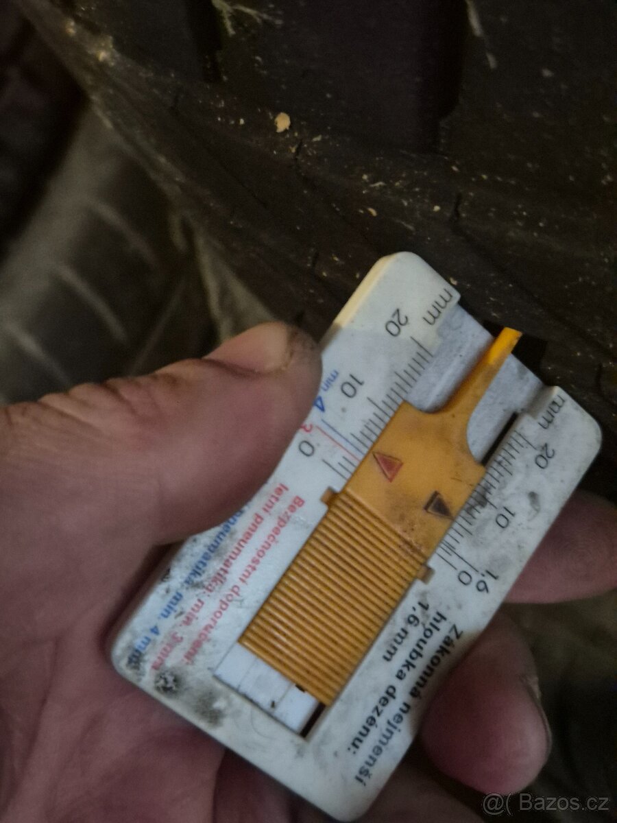 215/45r17 letni Bridgestone - 7