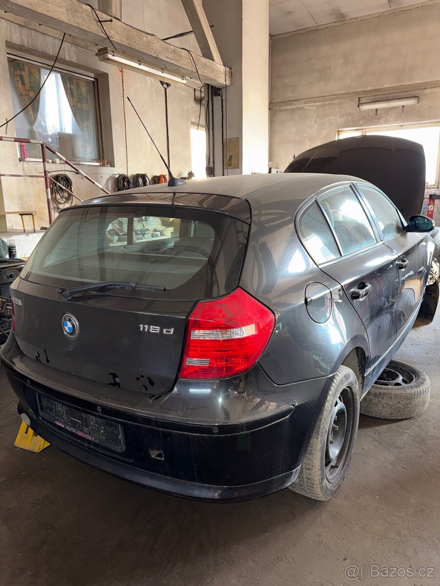 bmw e87 118d black sapphire metallic - 7