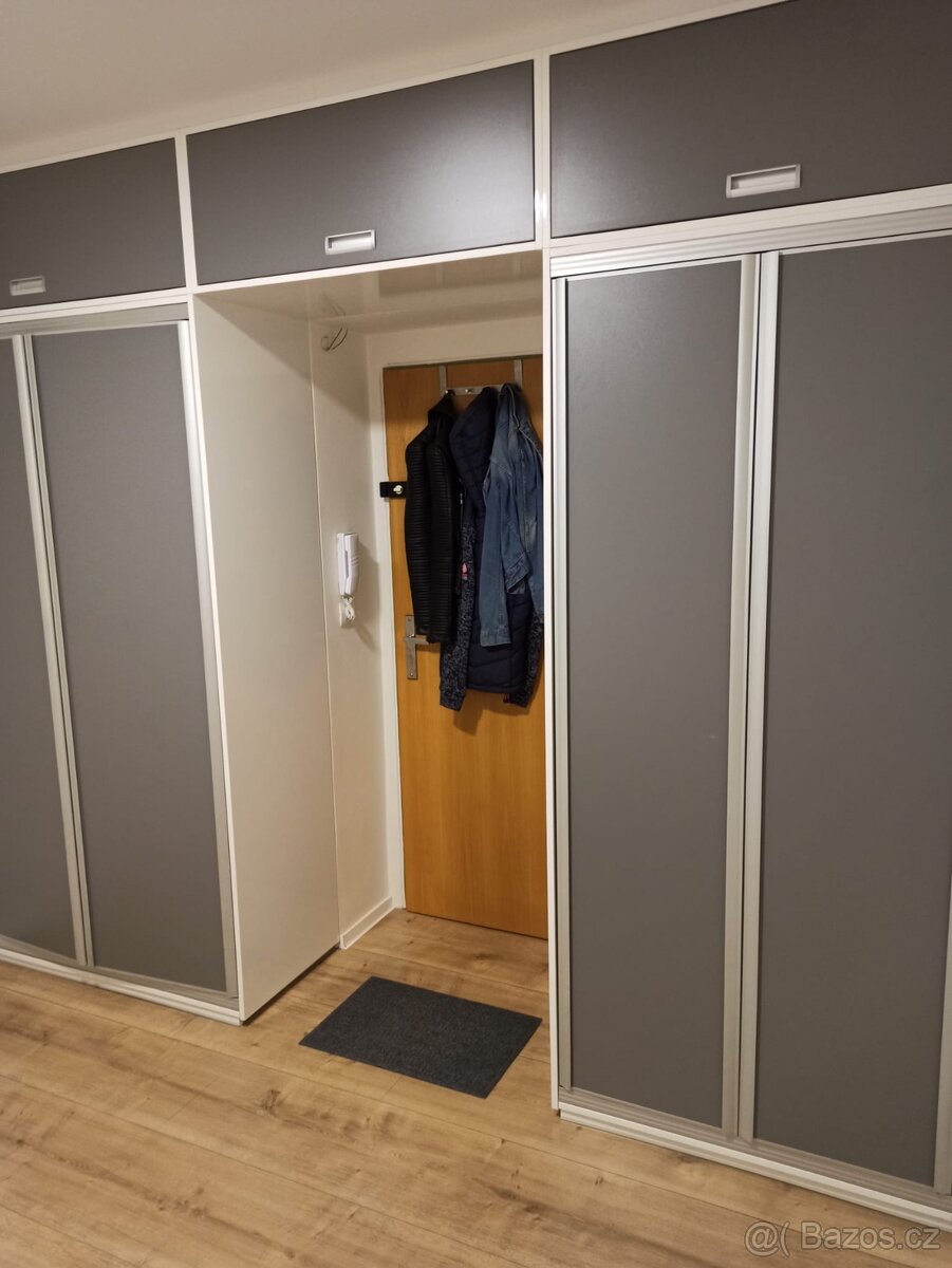 Krásný byt 3+kk 76m2 v OV, po rekonstrukci, parking - 7