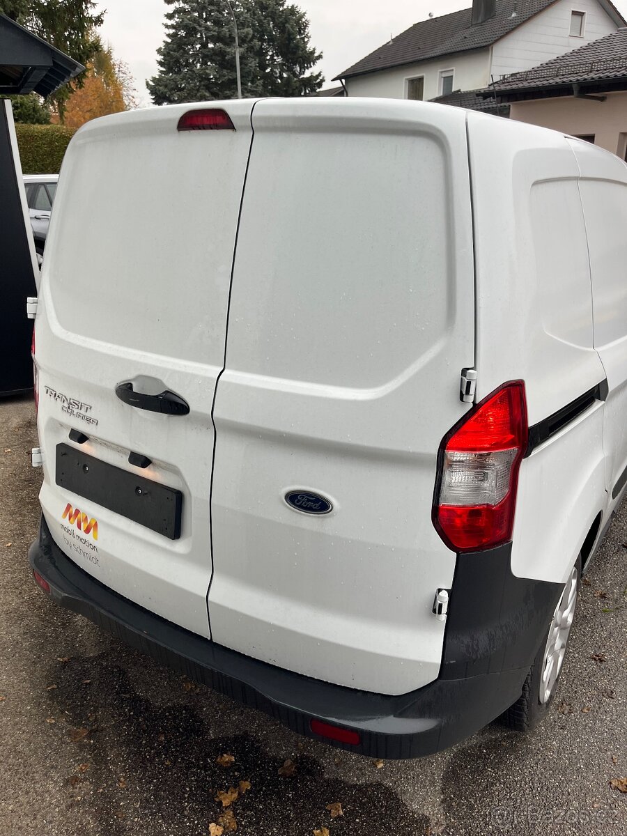 Ford Transit Courier - 7