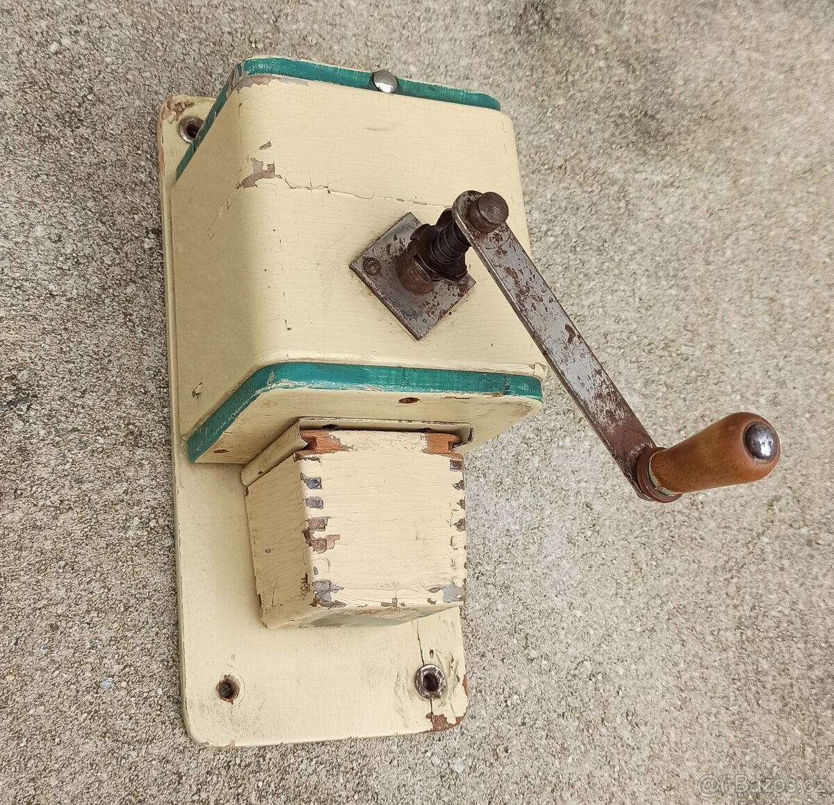 Mlýnek na kávu - 7