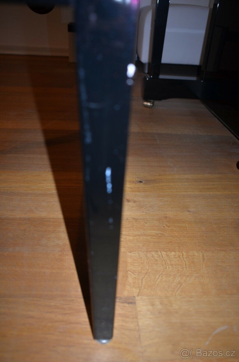 YAMAHA - Piano - Model V 118 N-T - černé leštěné - 7