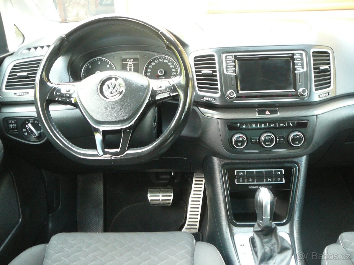 VW SHARAN 2.0 TDI 135KW 7MÍST DSG+F1 NAV ACC FRONT EL.BOČNÍ - 7