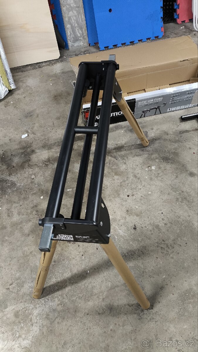 Pracovní stůl EVOLUTION - 7