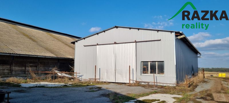 Areál kravína včetně skladovací haly a... - 7