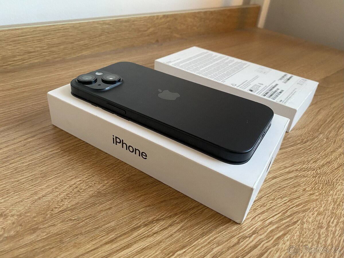 iPhone 15 v záruce, baterie 100% - 7