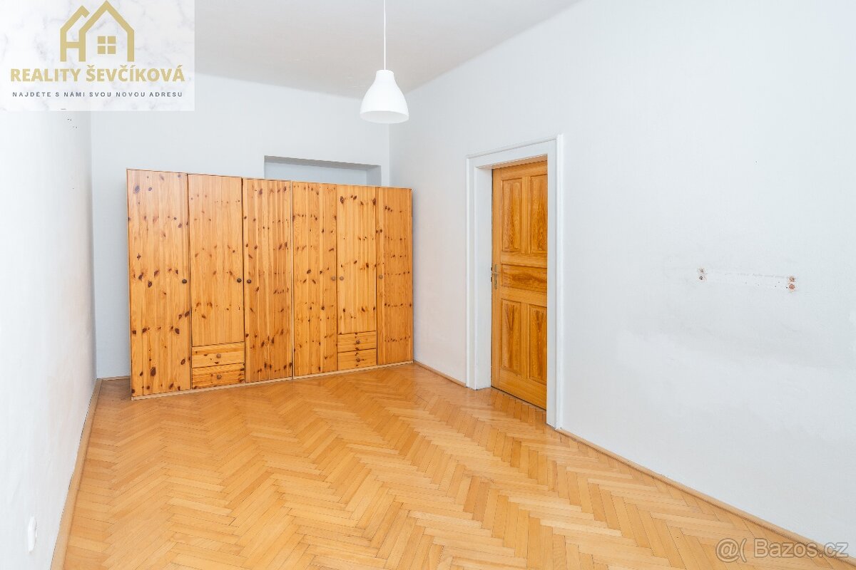 Prodej bytu 2+1, 69 m² – Hradec Králové, ul. Pospíšilova - 7