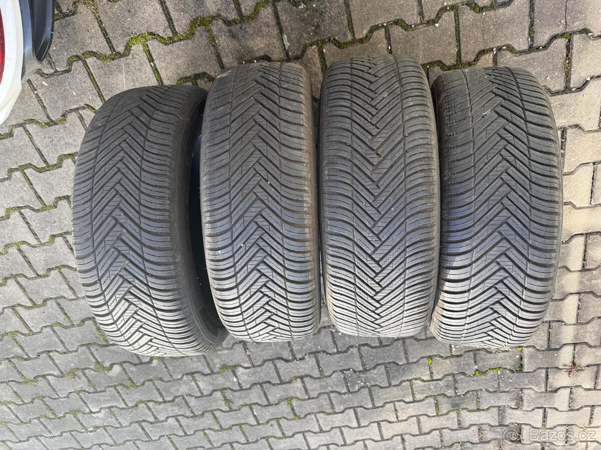 Celoroční pneu Hankook 235/55/18 , 104 V - 7