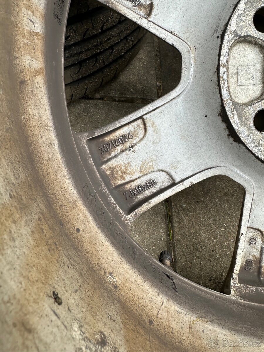 Volvo XC70 215/65/r16 - 7