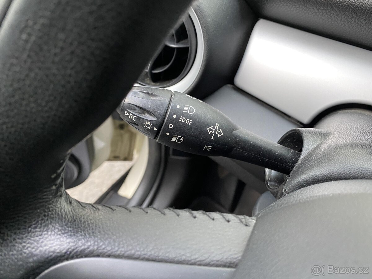 Mini One 1.6i , 72 kW benzín, 2013 - 7