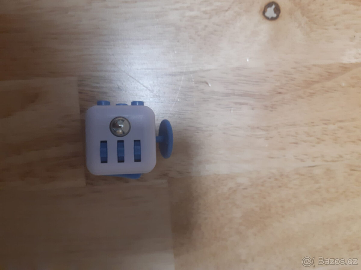 Fidget cube - 7