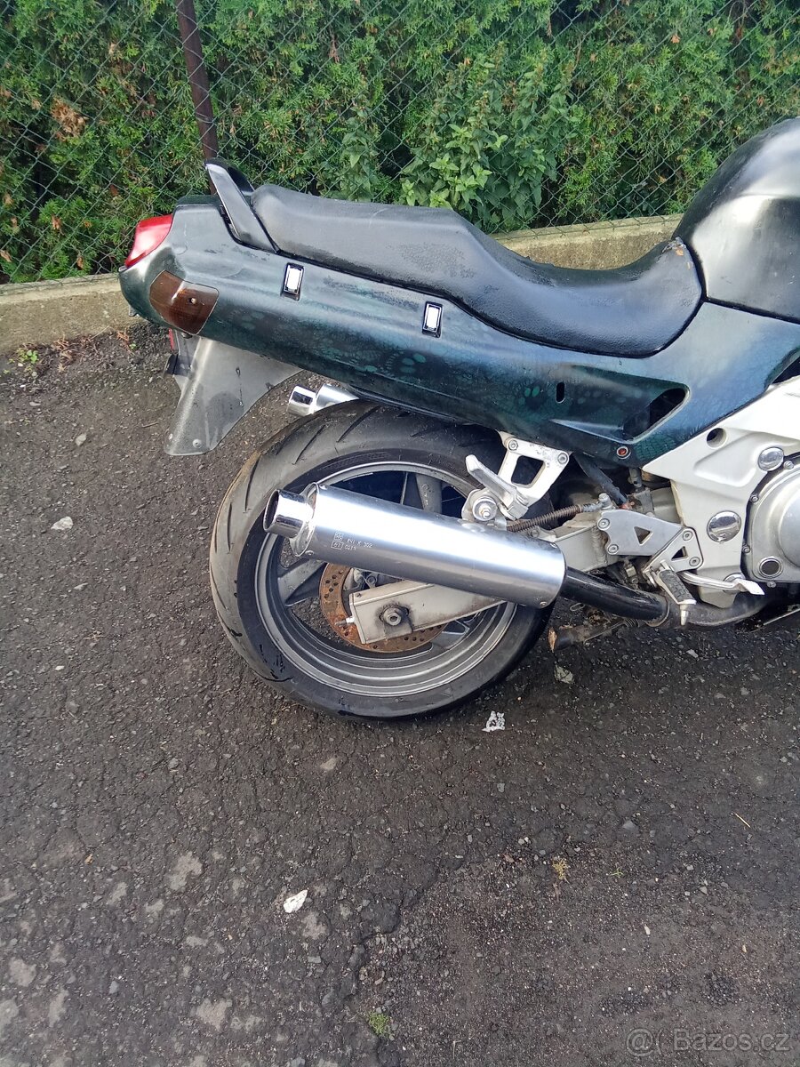 Kawasaki ZZR 600 - 7