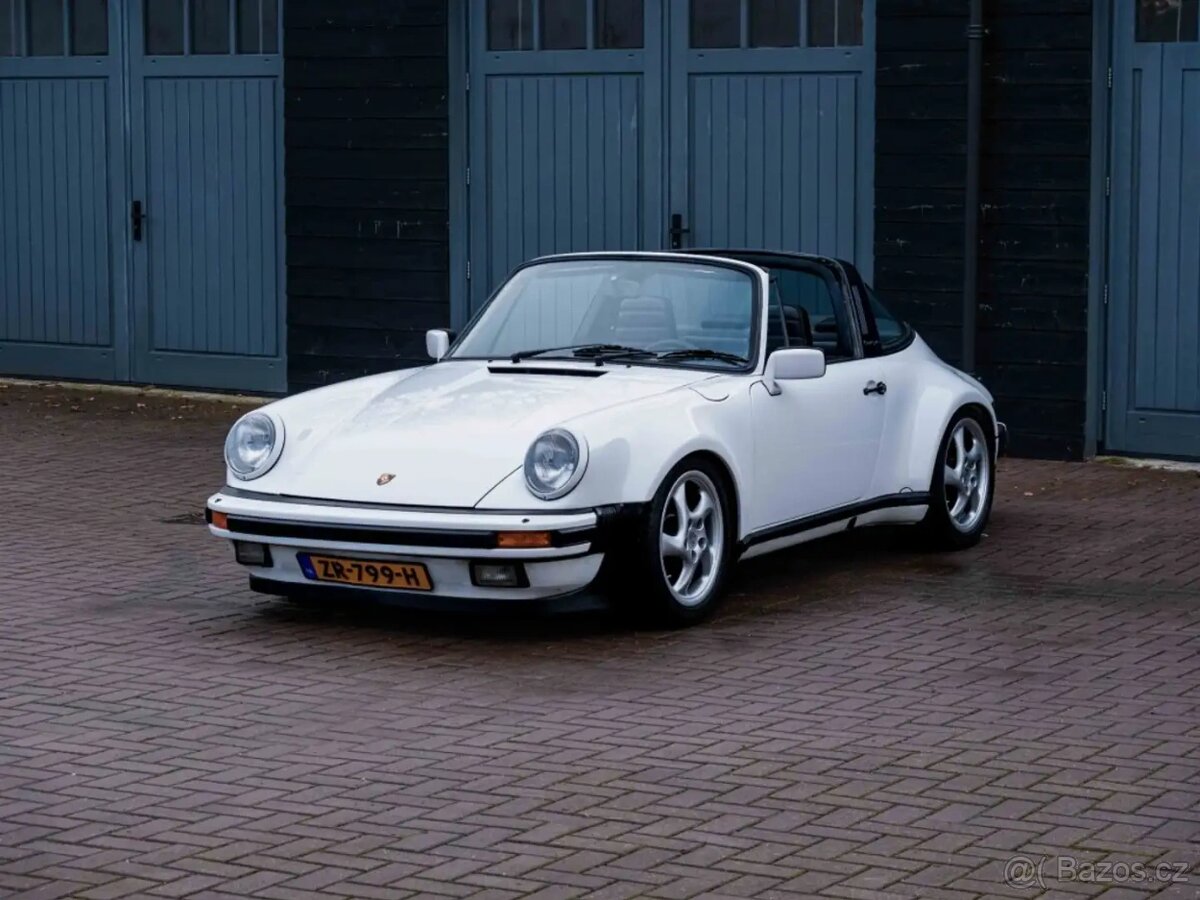 Porsche 911 3.2 Carrera Targa z roku 1984 - 7