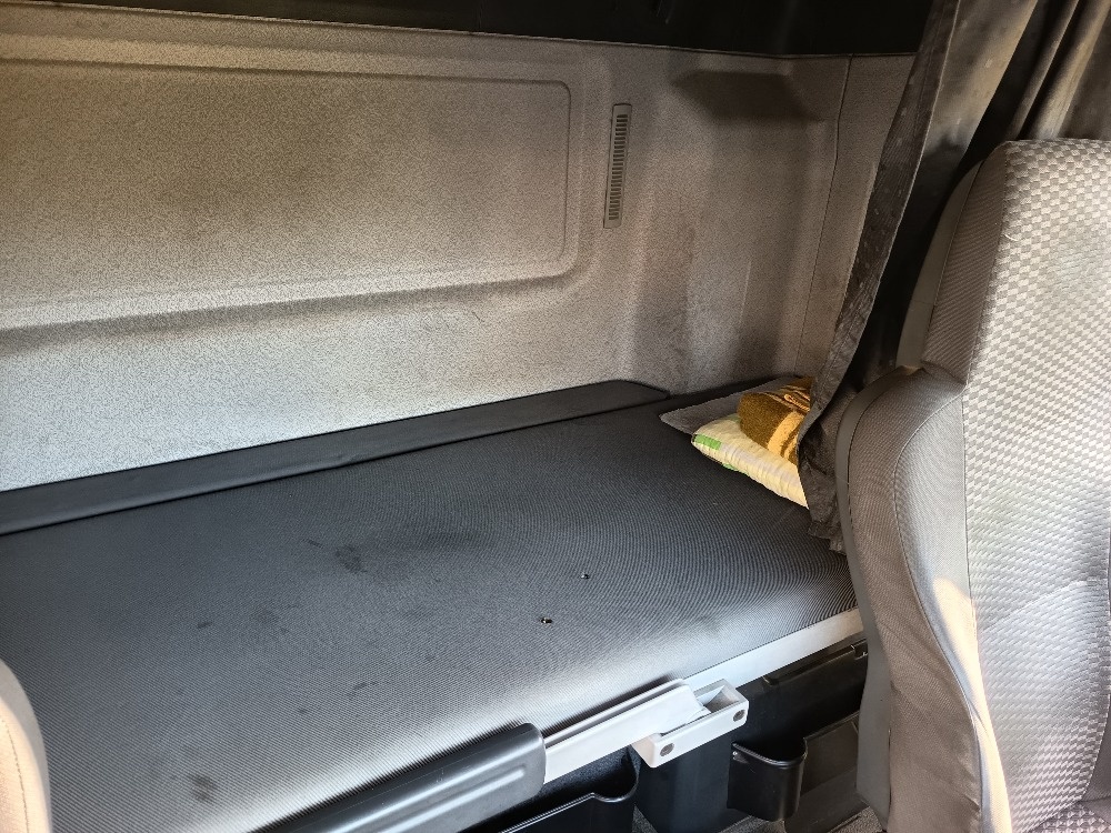 MAN TGL 12.210 4x2 BB, rok 2007 - 7