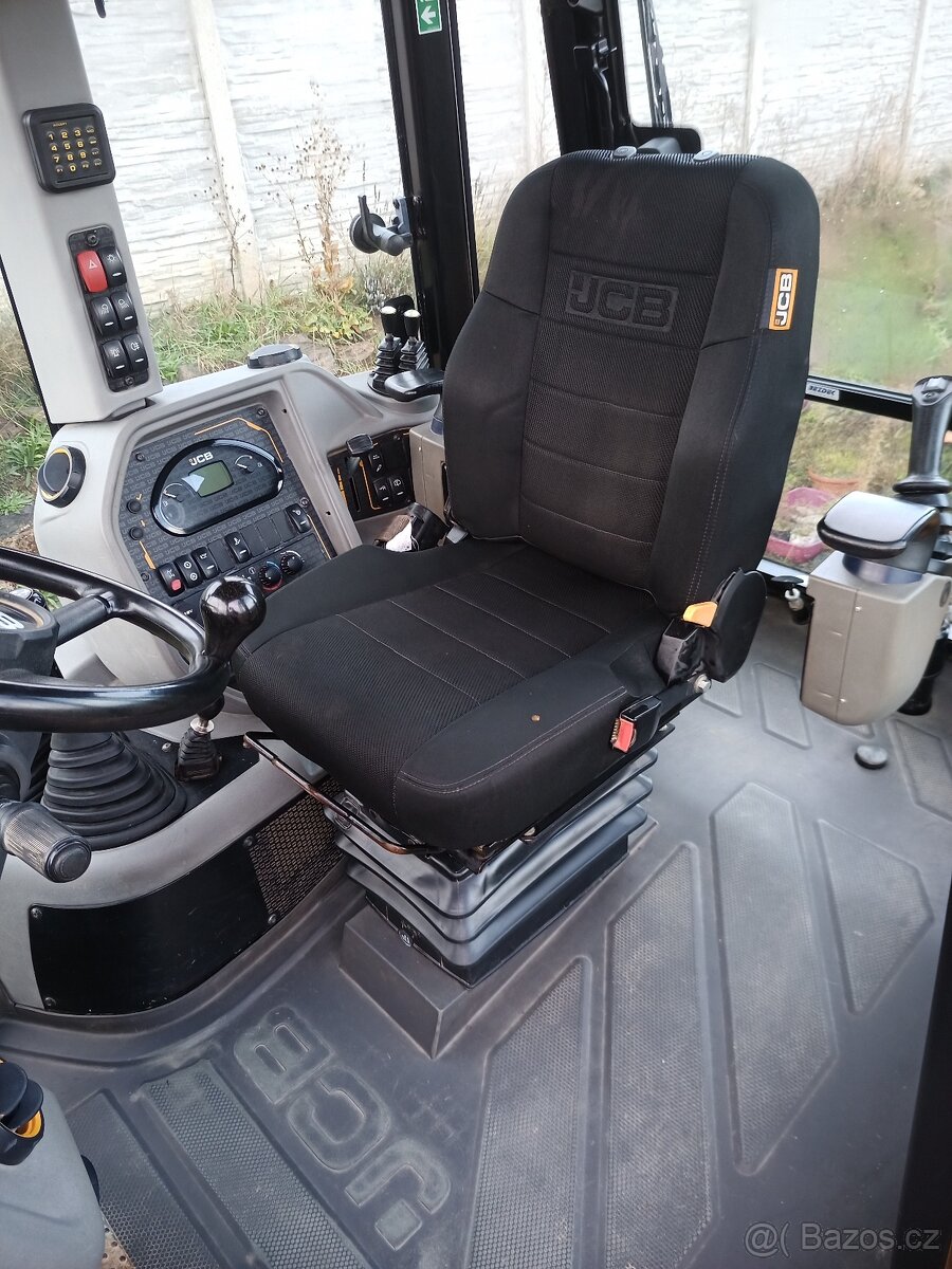 JCB 3CX Compact traktorbagr - rypadlo-nakladač - 7