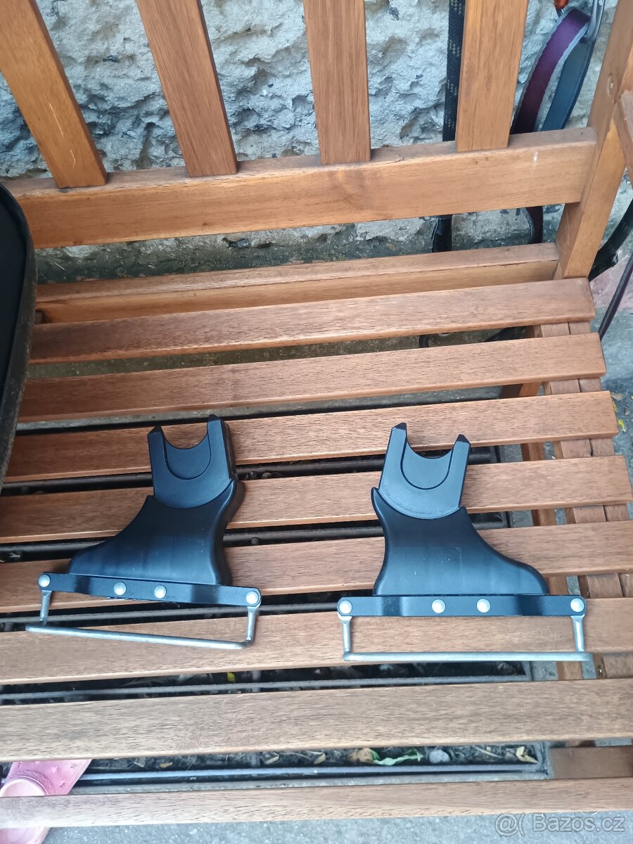Maxi Cosi Cabrio Fix + adaptéry + fusak - 7