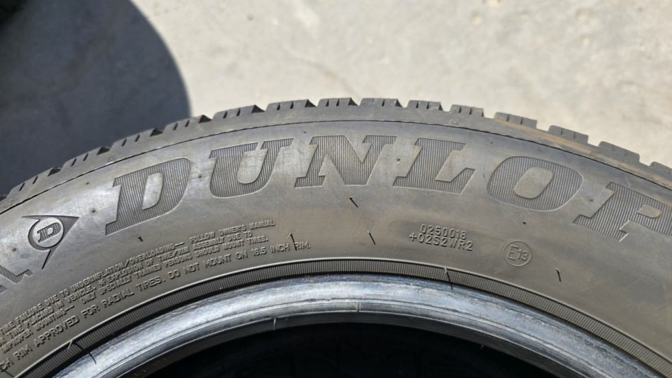 Zimní pneu 215/60/16 Dunlop - 7