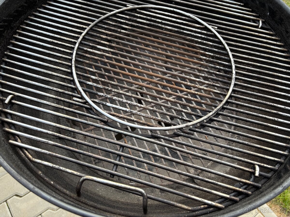 Gril dřevěné uhlí Weber Master Touch - 7