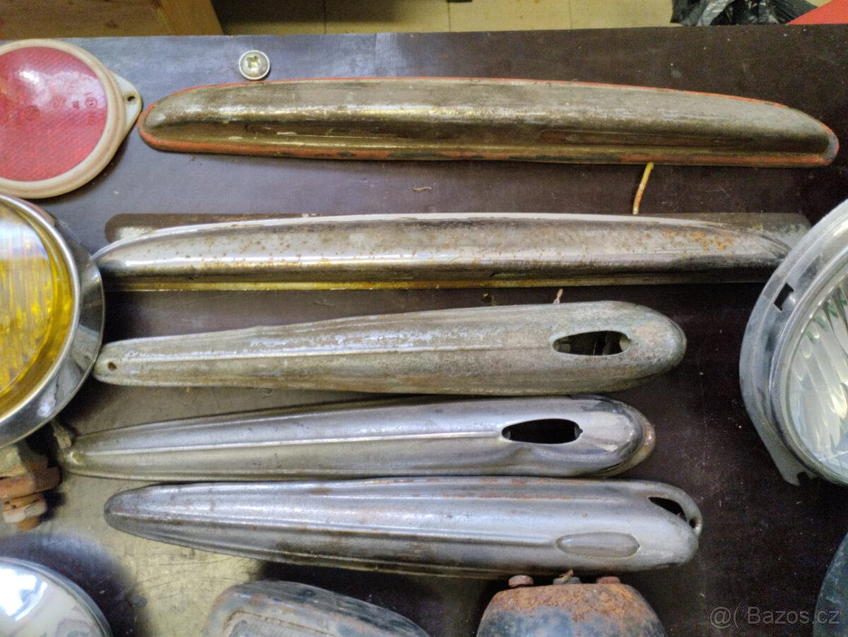 Prodám Světla , paraboly , odrazky , rámečky , zr - 7