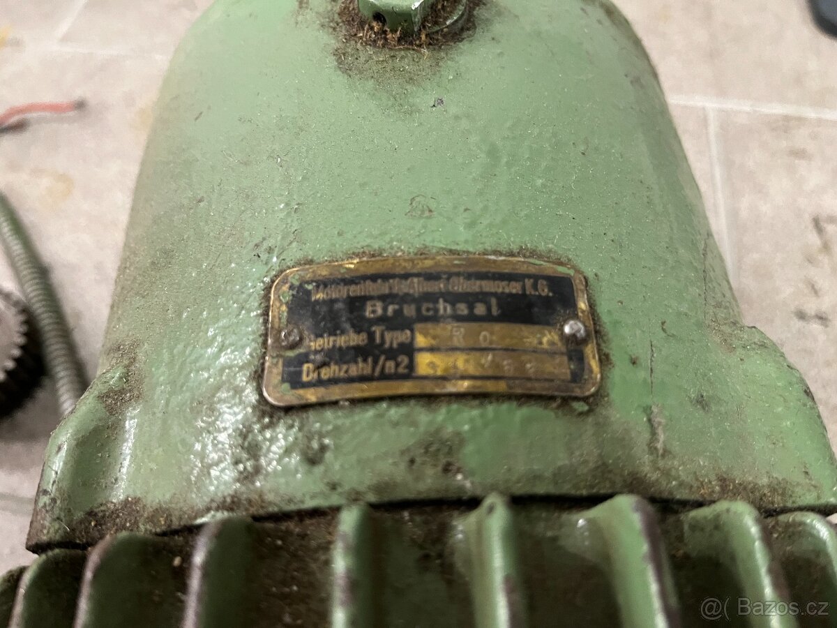 Prodám el.motor s převodovkou - 7