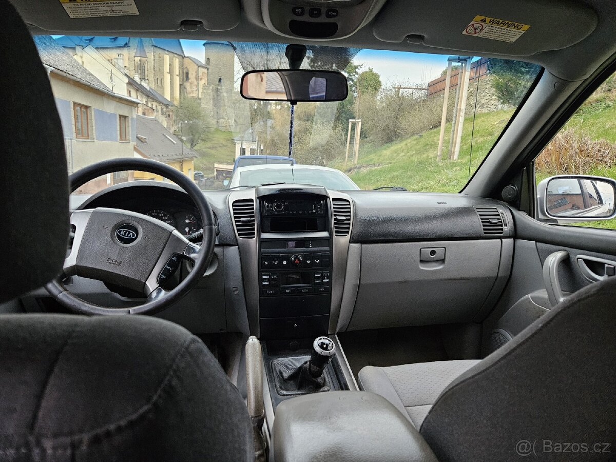 KIA SORENTO 2.5CRDI 4X4 - 7