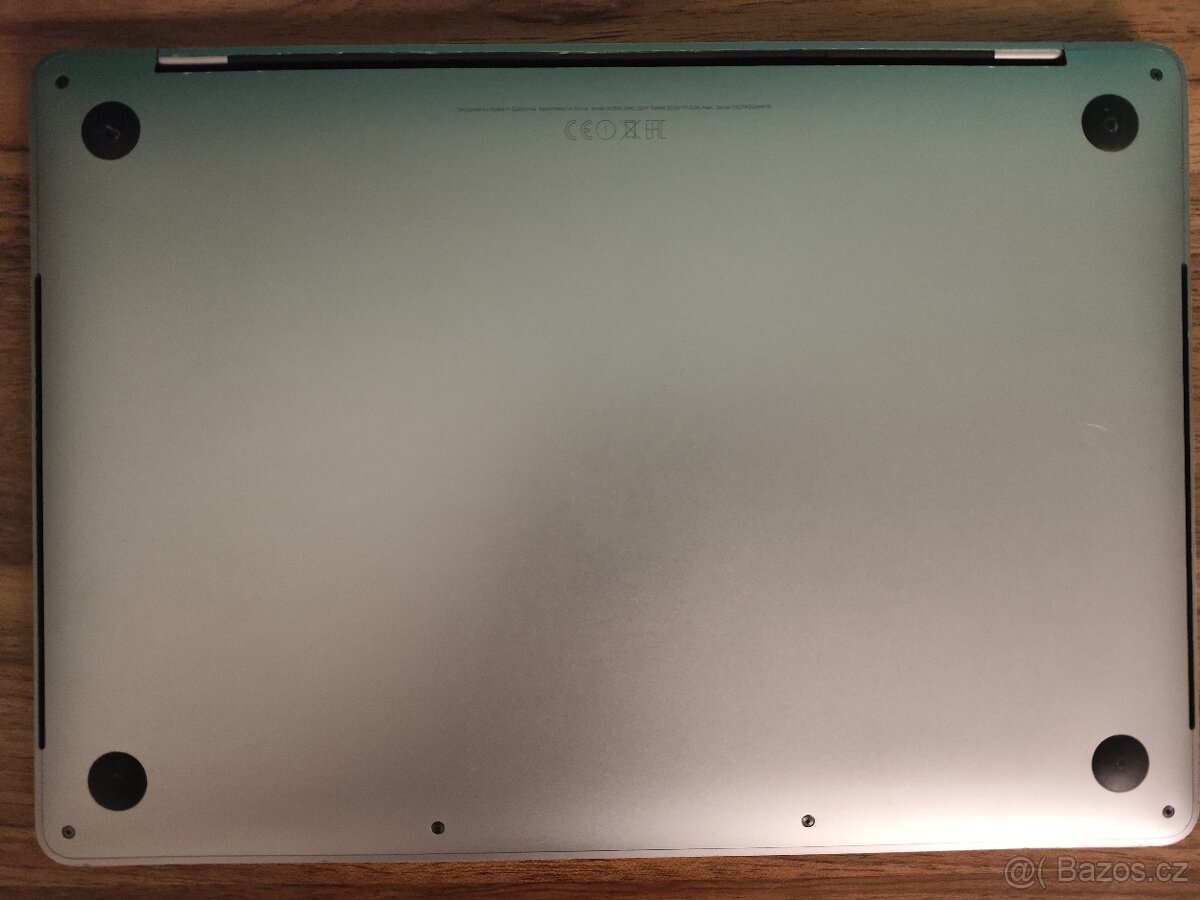 MacBook Pro 13 2016 | i5 • 16GB • 1TB SSD - 7