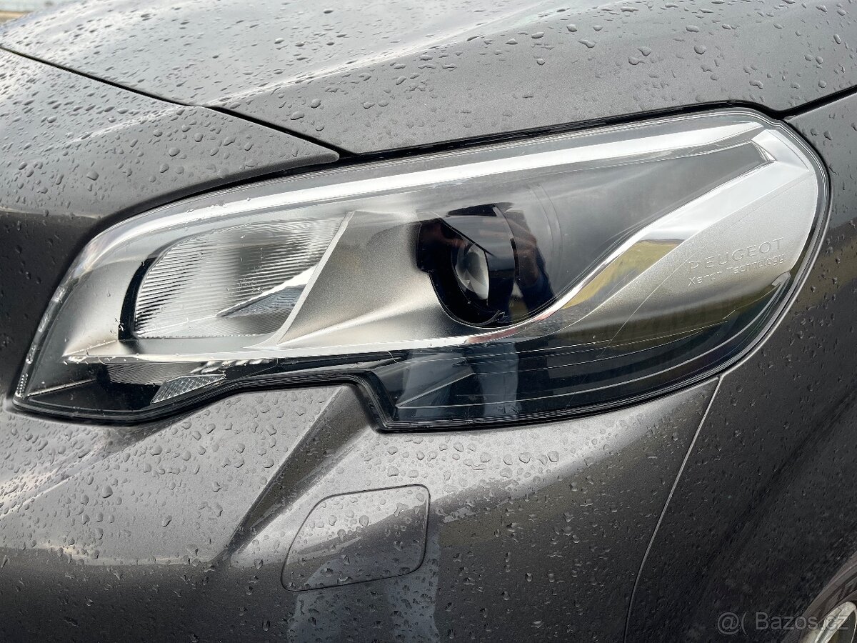 Peugeot Traveller VIP business; TOP STAV ; rezervace - 7