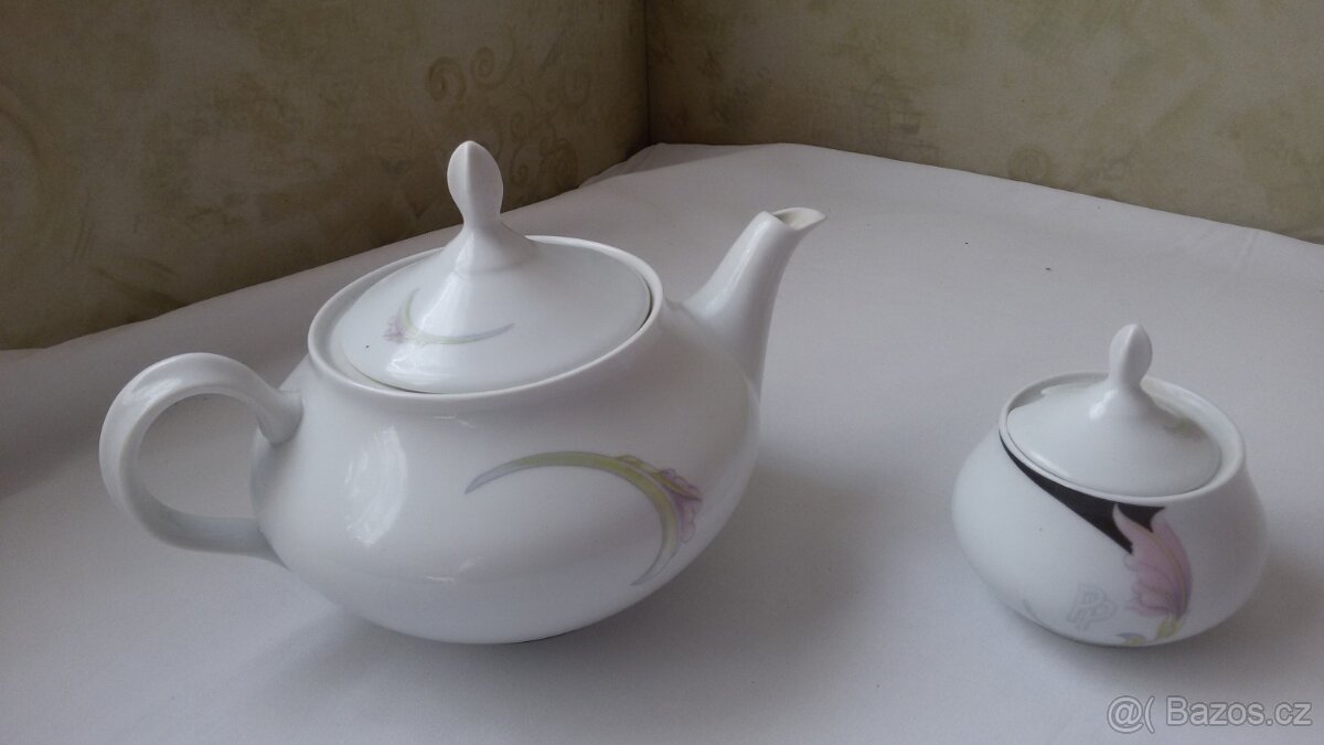 Porcelánové hrníčky,podšálky,cukřenky,konvičky,vázičky aj. - 7