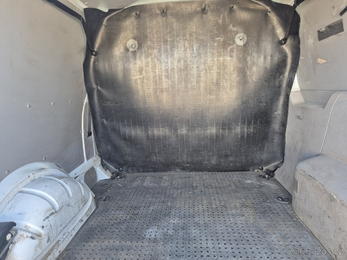 Volkswagen Transporter - 7