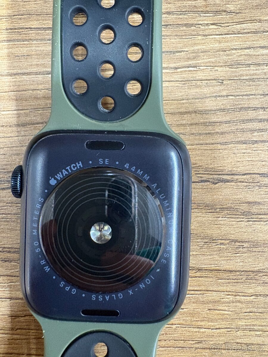 Apple Watch SE, 44 mm - 7