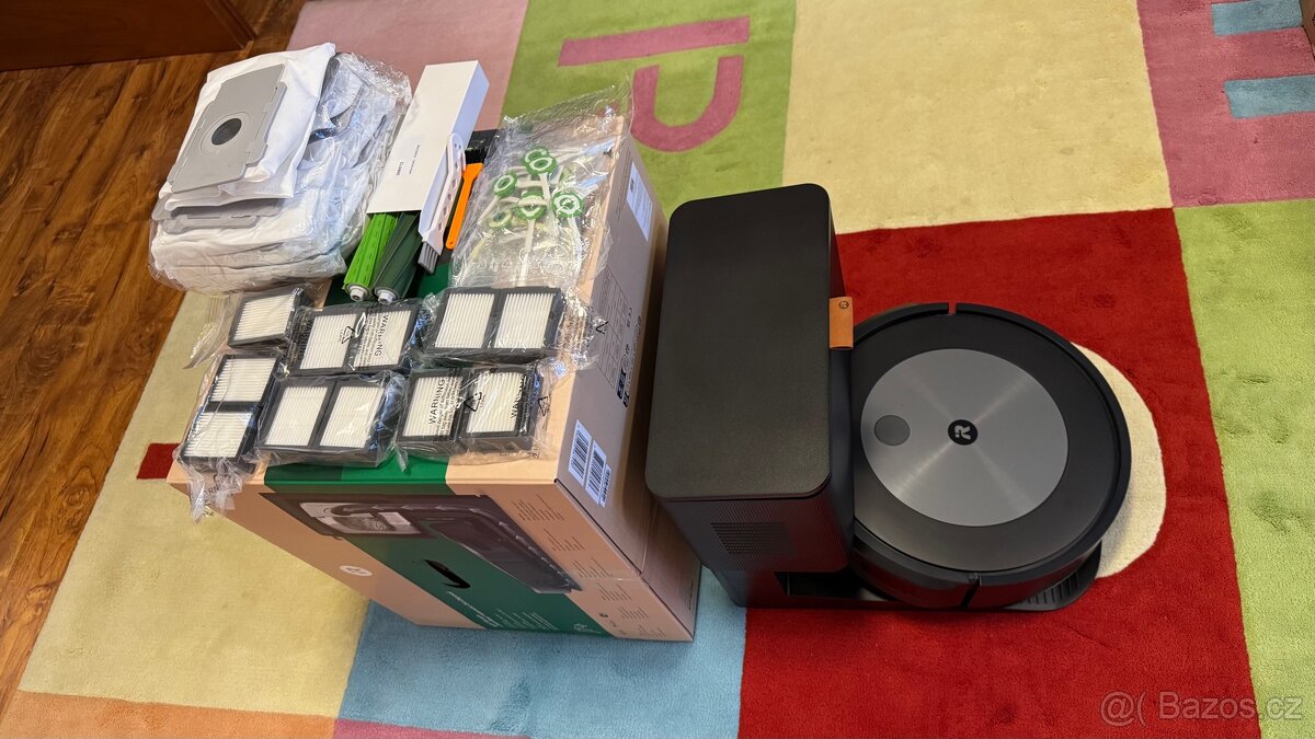 Robotický vysavač iRobot Roomba J7+ SPOUSTA PŘÍSLUŠENSTVÍ - 7