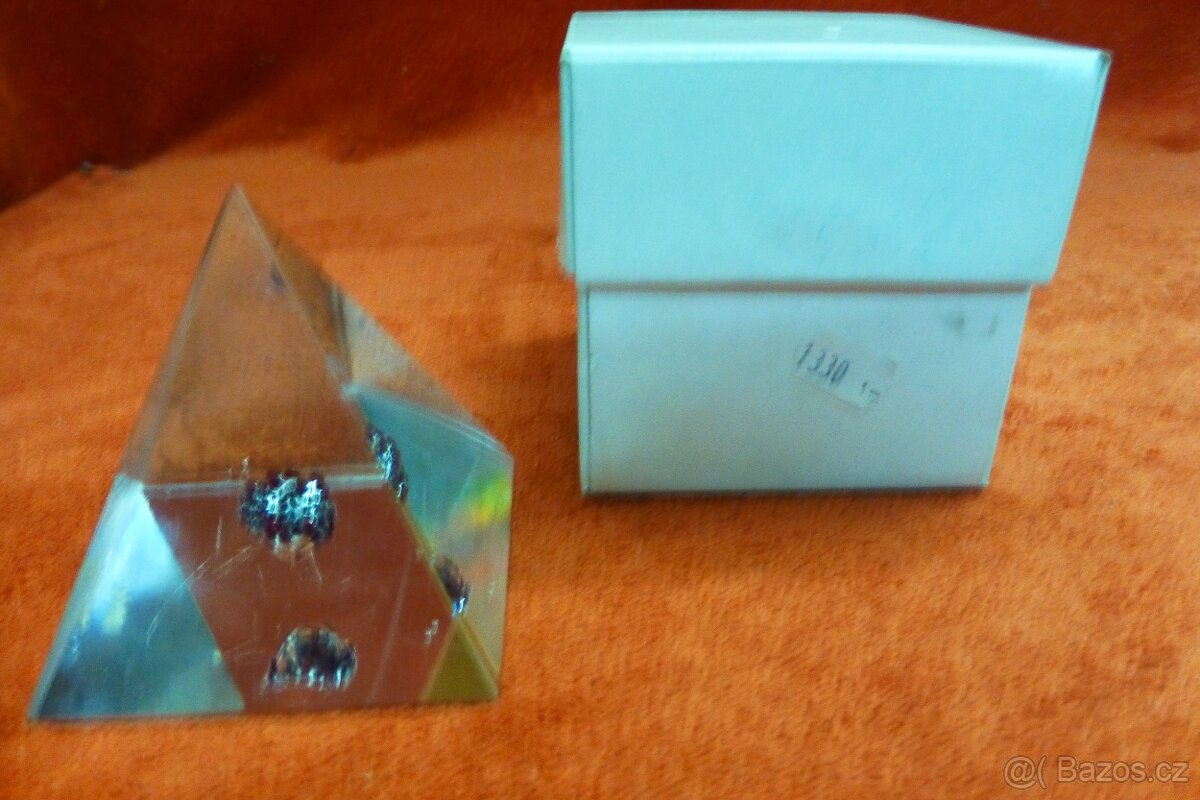 skleněné těžítko - 7