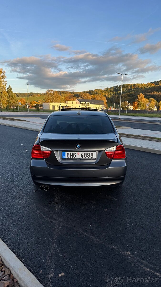 BMW e90 325i automat - 7