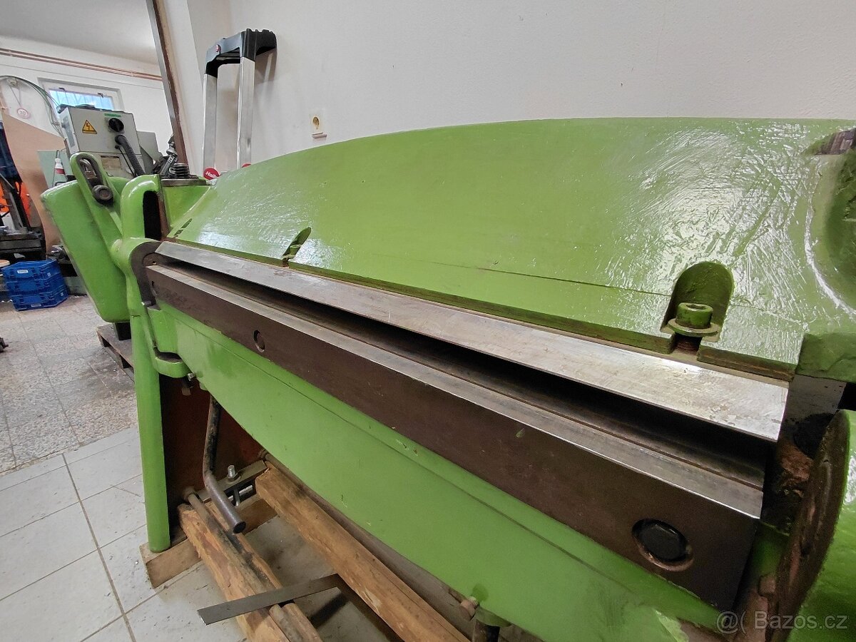 Ohýbačka plechu 1000/2 - 7