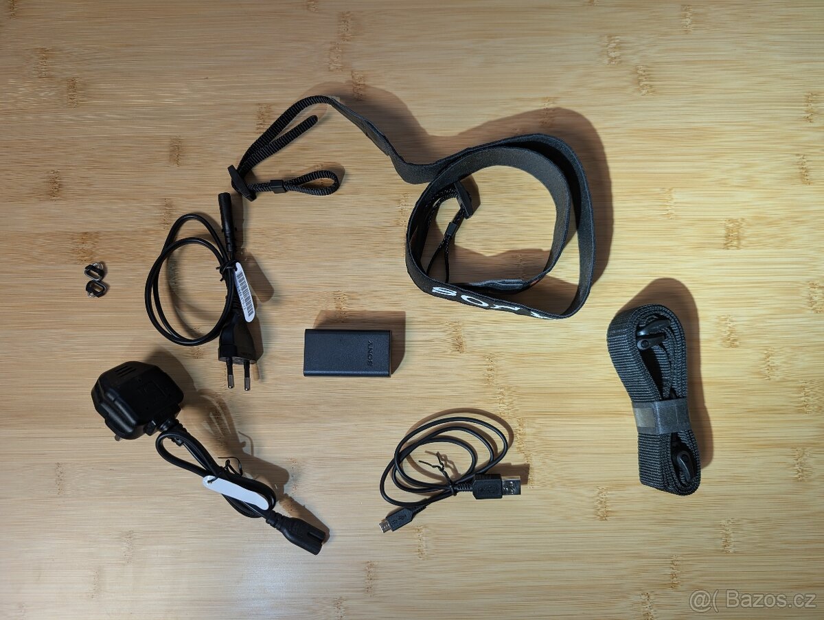 Sony A7 III včetně příslušenství (skvělý stav) - 7