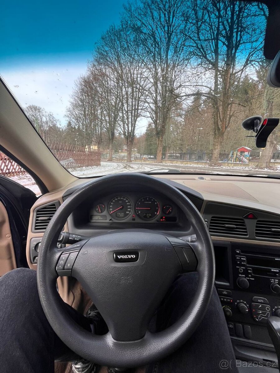 Prodám Volvo S60 2.4 Benzin - 7