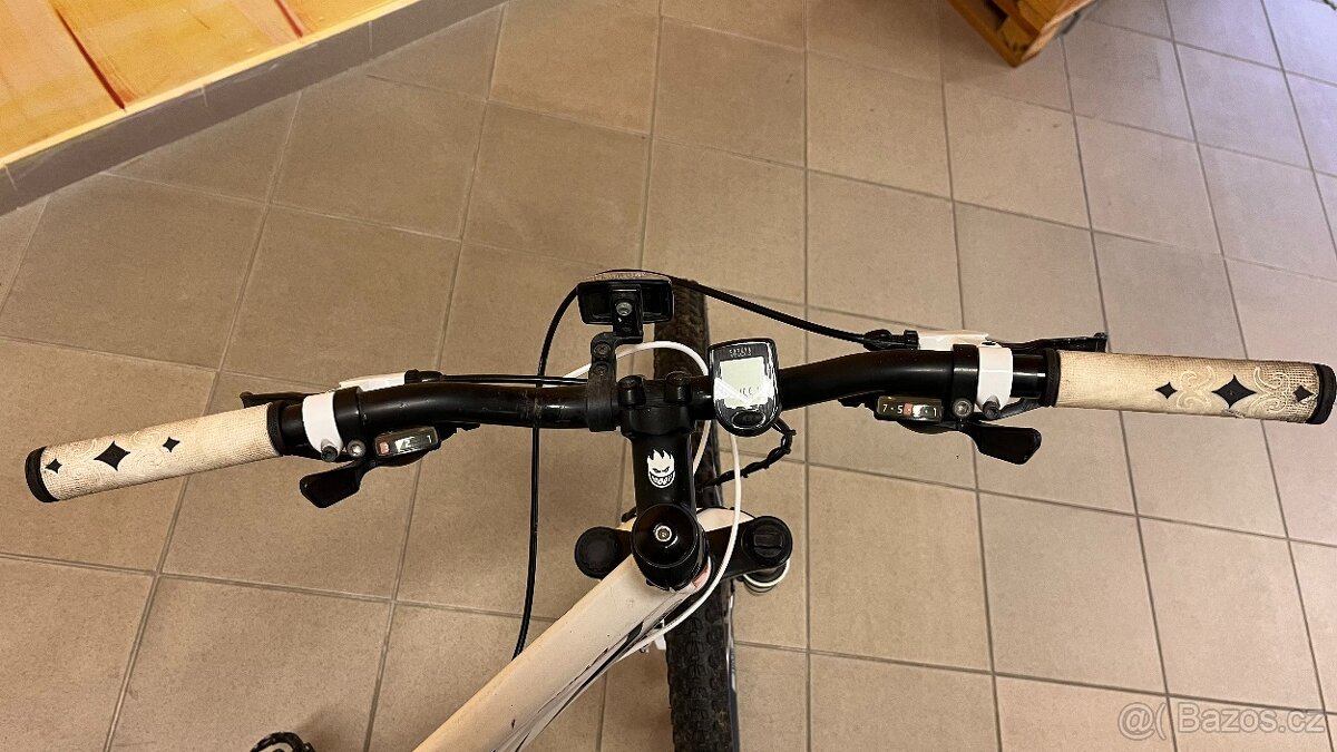 Prodám kolo Specialized dětské - 7