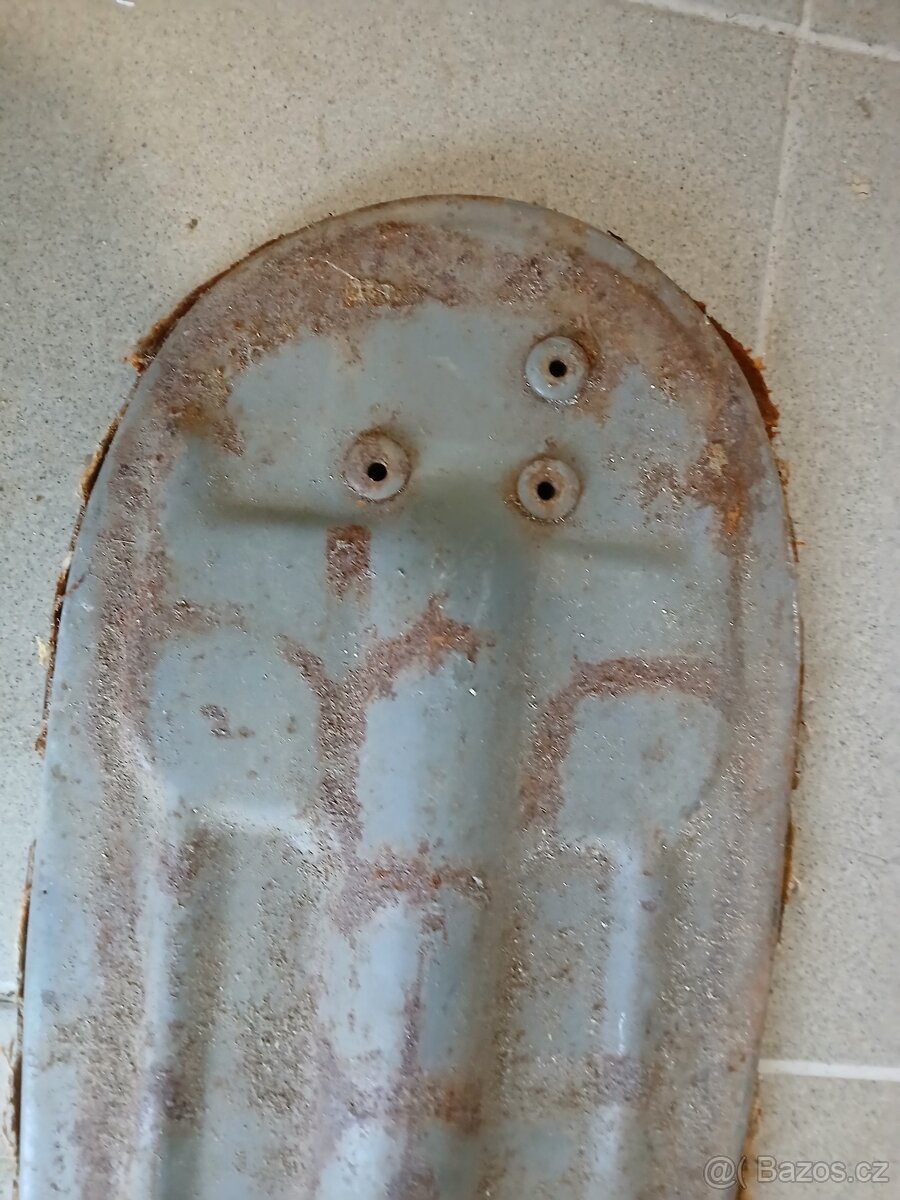 Jawa 50 pionyr - plech sedla - 7