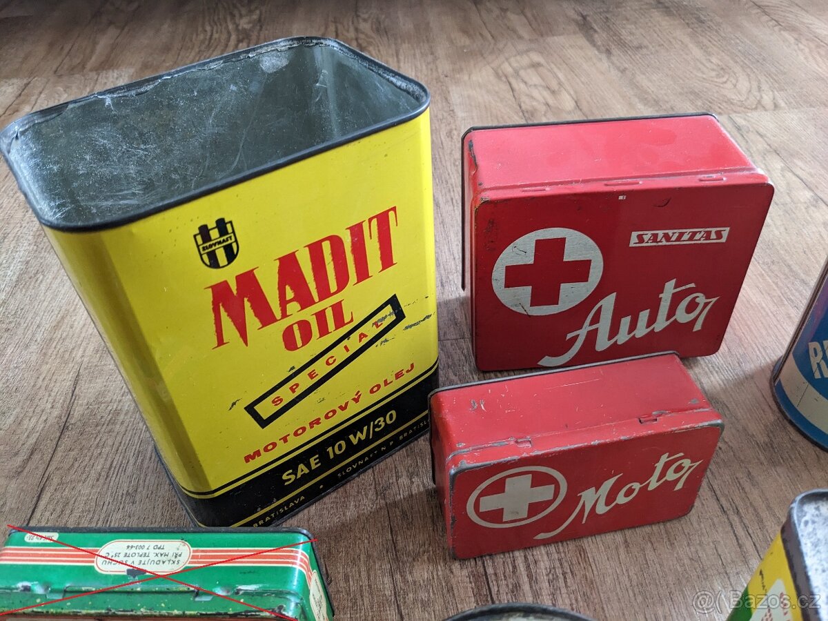 Staré plechovky, hasičáky a doplňky do veteránů - 7