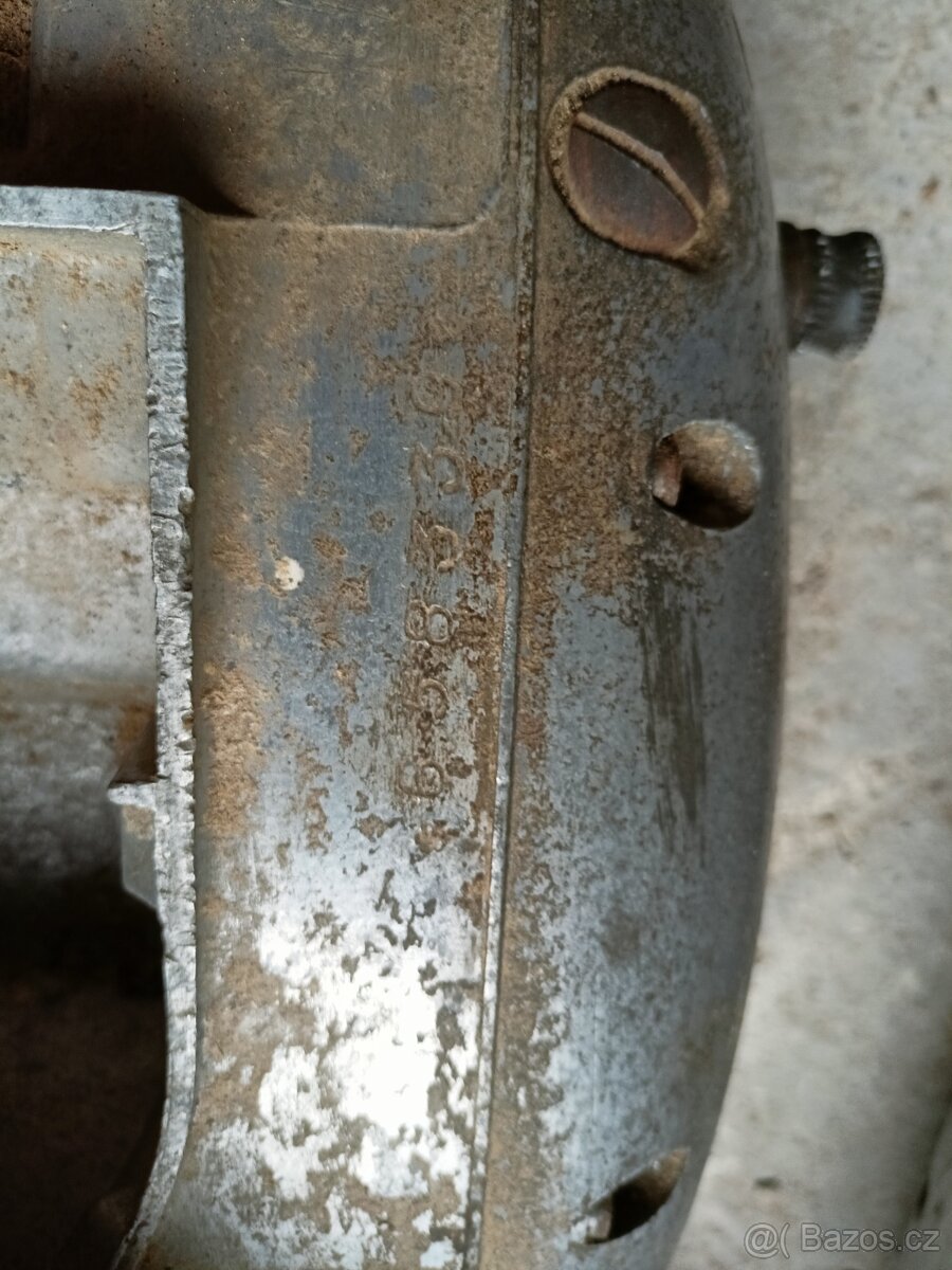 Prodám motory 175/356 ,450,477 - 7