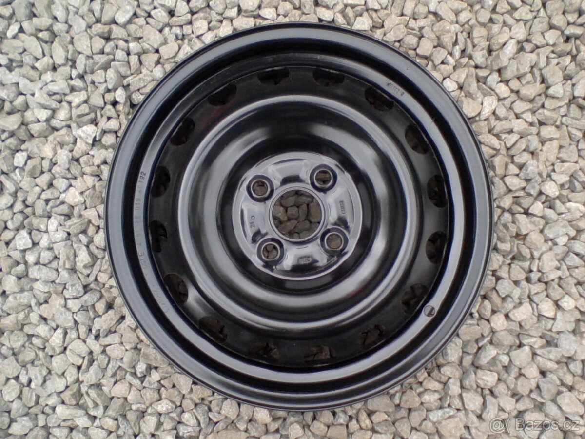 15 plechové disky Toyota IQ,Toyota Yaris III - 7