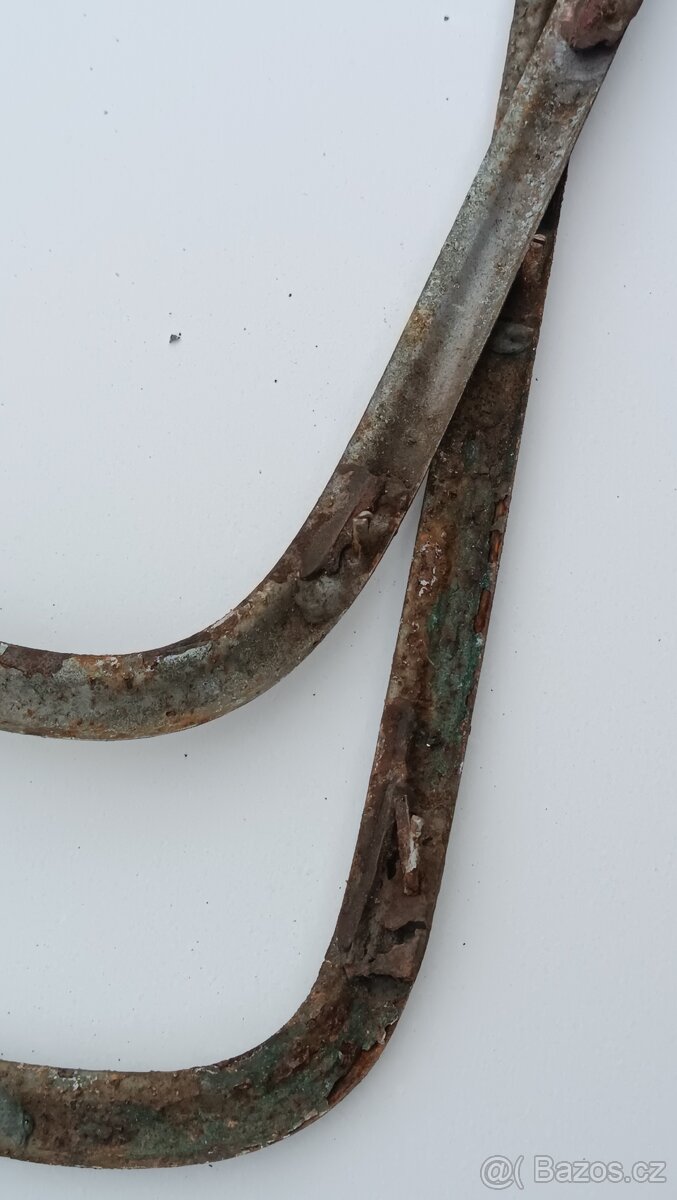 Tatra 600 Tatraplan, lišty zadních oken - 7