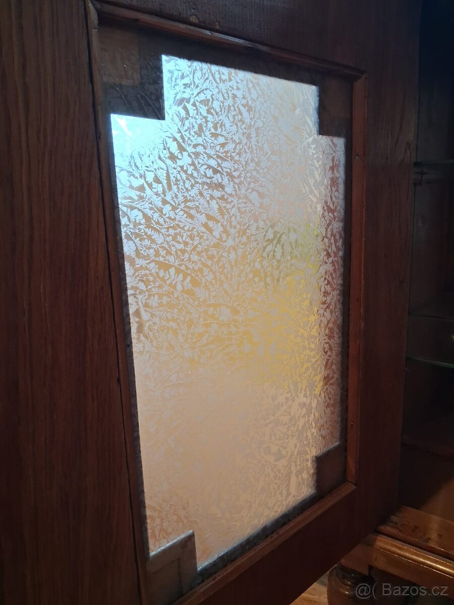 STAROŽITNÁ / ANTIKOVÁ SKŘÍŇ - 7