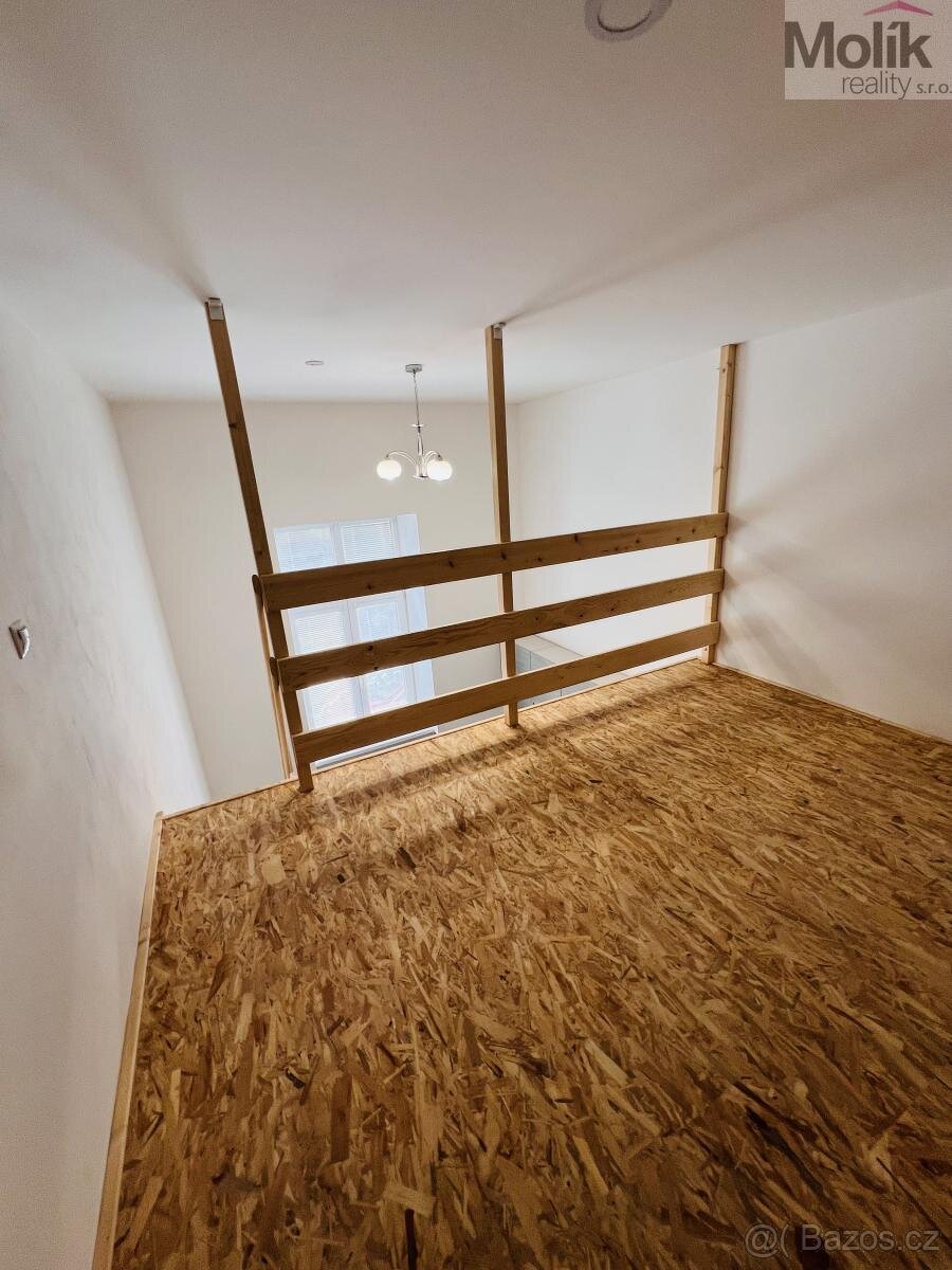 Pronájem bytu 1+kk 38 m2 - 7