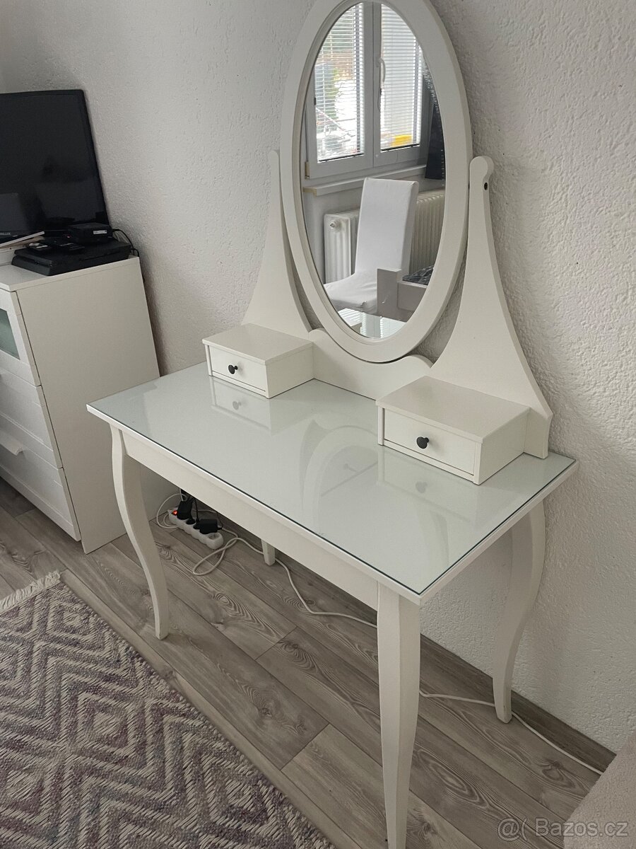Kosmetický stolek IKEA - 7