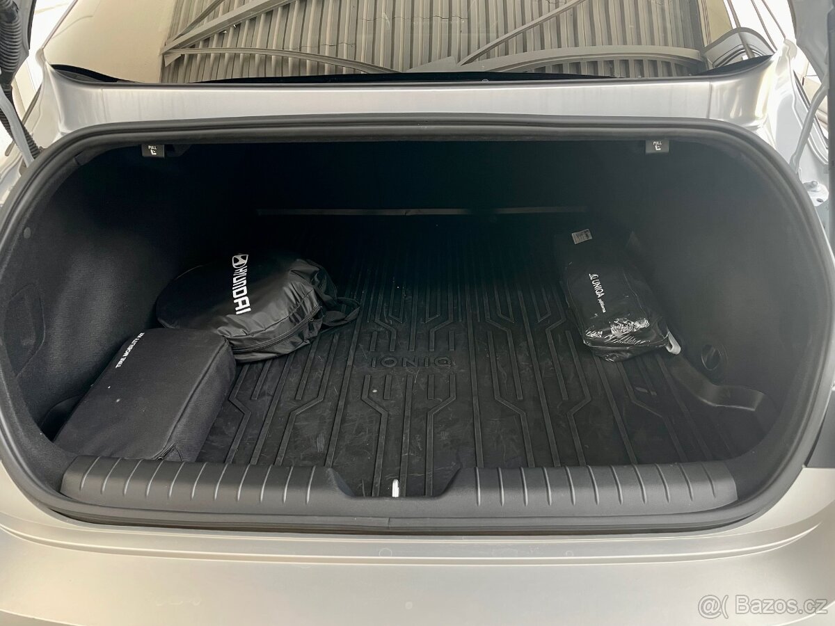 Hyundai Ioniq 6 168kW Style Premium 4x2 AT - 7