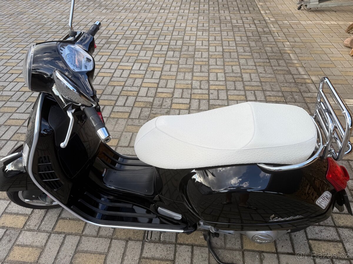 Piaggio Vespa GTS 300 - 7