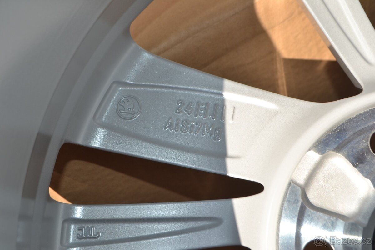 Škoda Octavia IV(RS)- 17 NOVÉ orig.alu disky 6.5Jx17,5x112 - 7