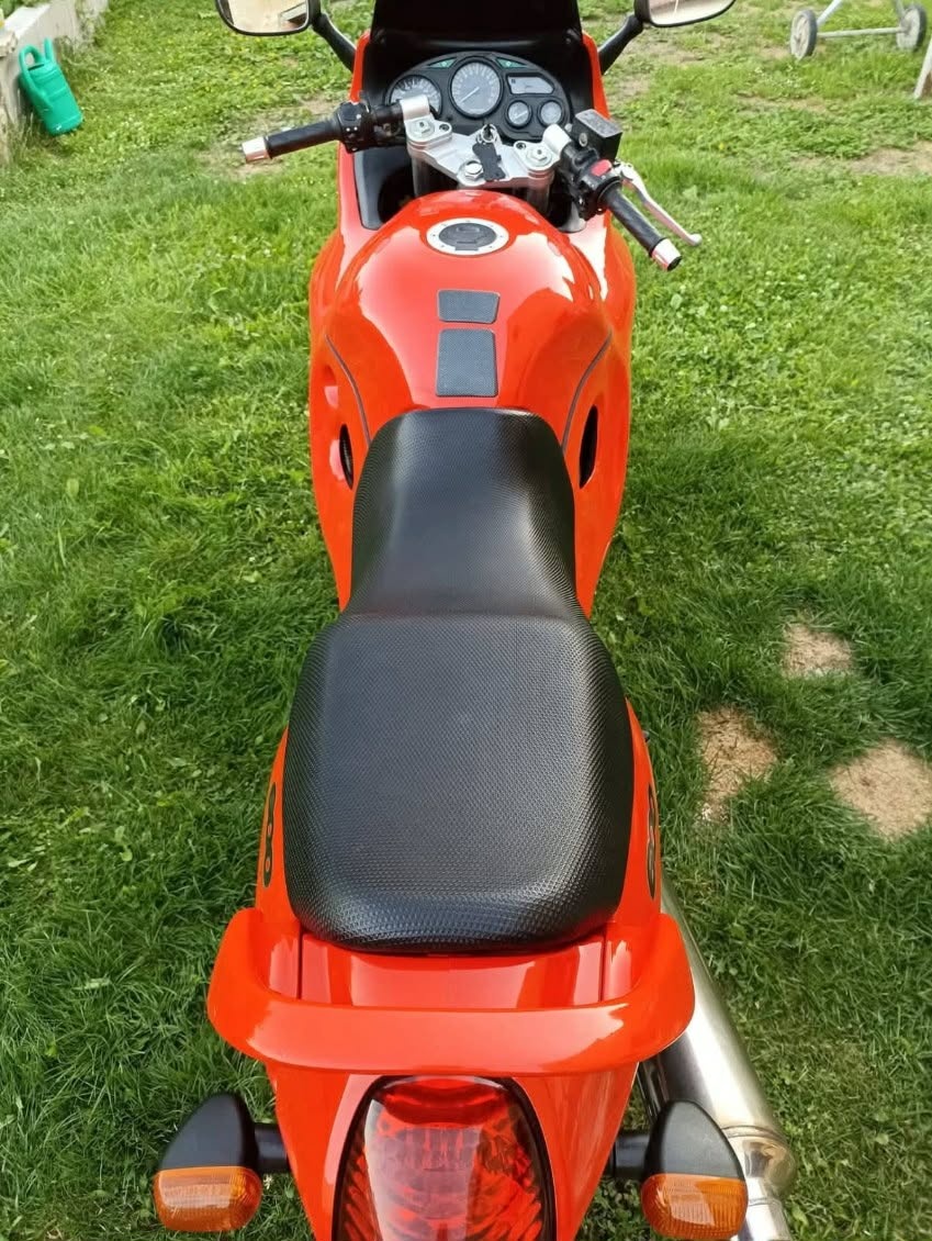 Suzuki 600 F GSX - 7